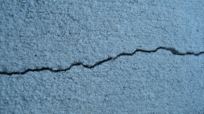 Crack_(2136639056)-770663-edited