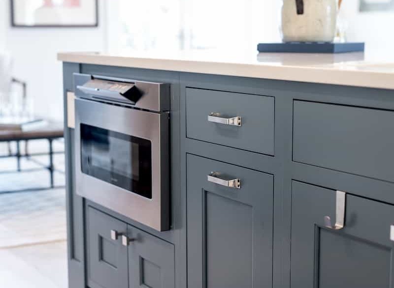 What's the Difference Between a Microwave Drawer and a Countertop