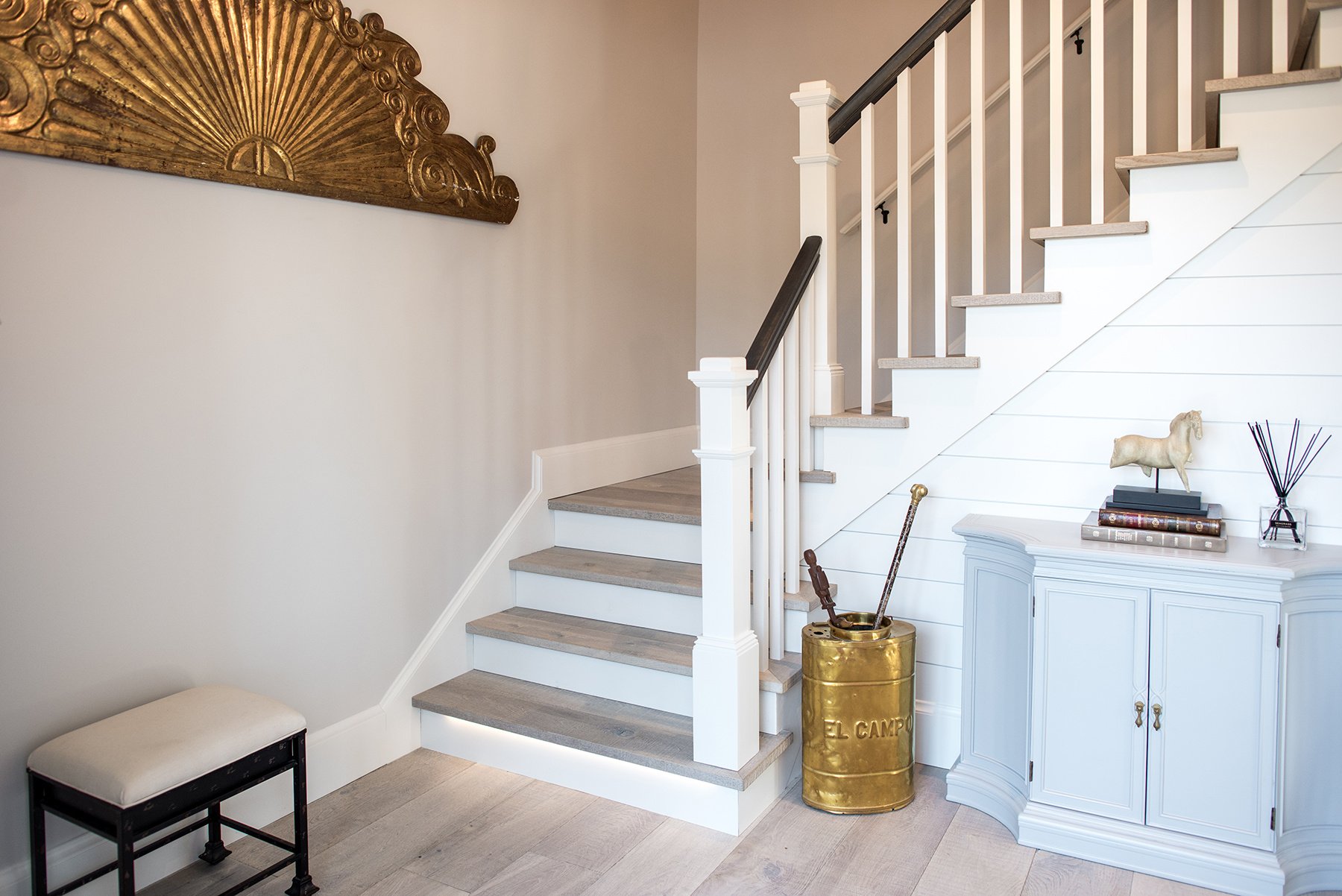 The-Parts-of-a-Staircase-and-Standard-Stair-Measurements-1