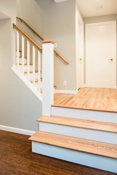 The-Parts-of-a-Staircase-and-Standard-Stair-Measurements-6