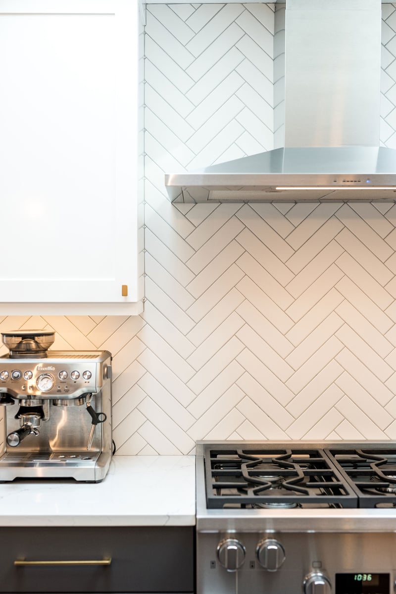 The-Ultimate-Guide-to-Choosing-the-Right-Kitchen-Backsplash-Design-1