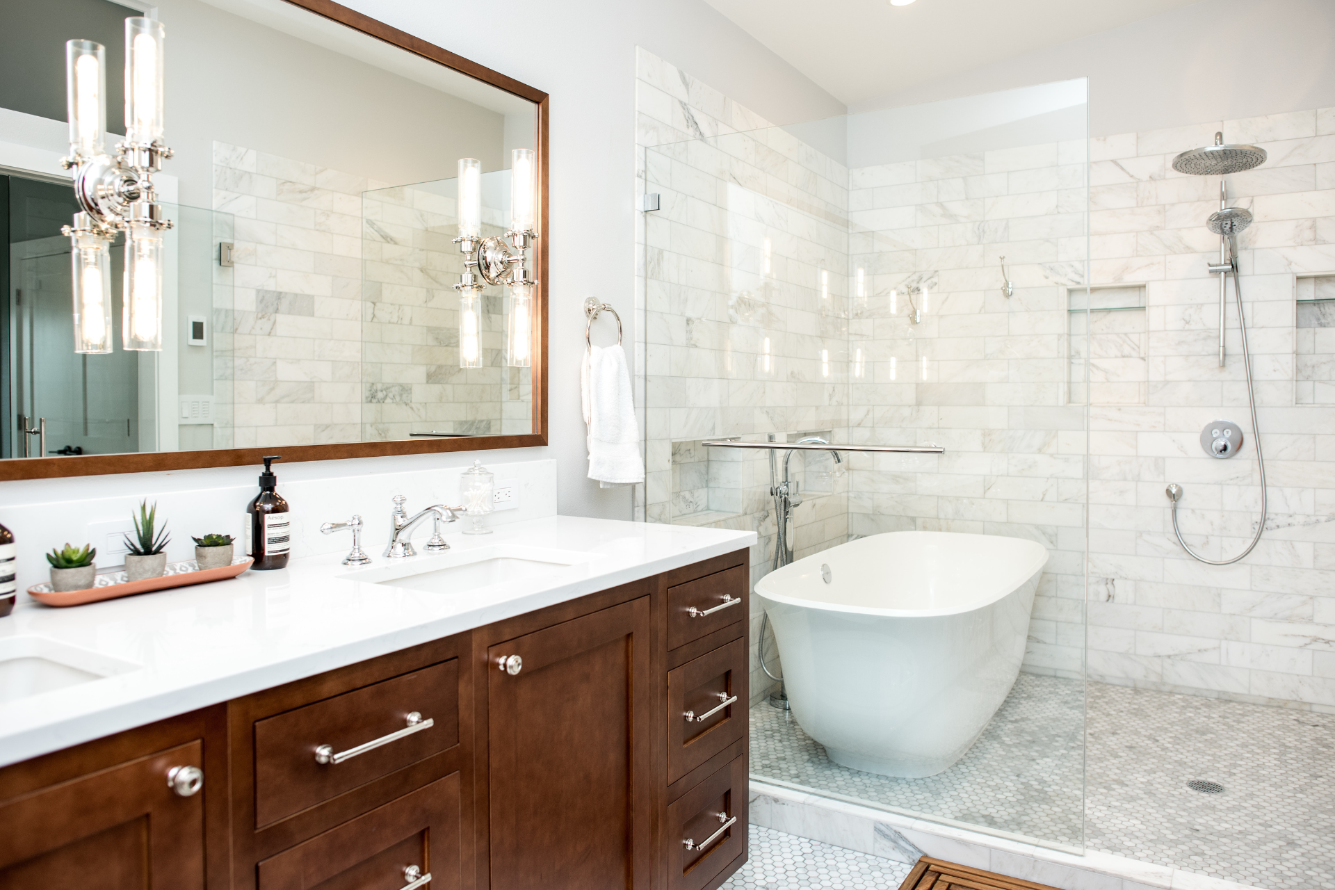 Check out even more design trends inspiring our Seattle remodels this year, from hefty, solid pieces to vibrant colors and reflective surfaces!