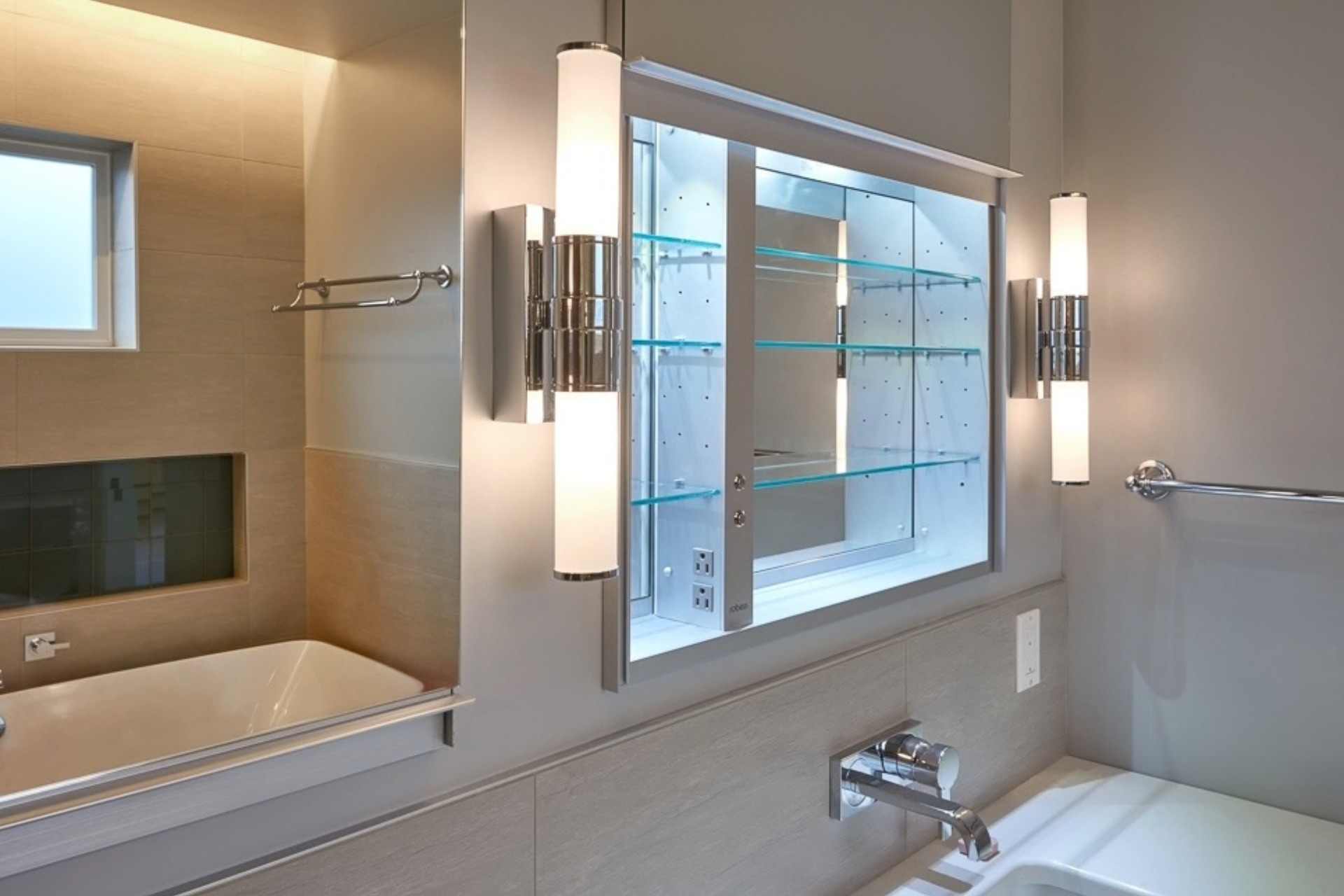 Choosing the right bathroom medicine cabinet can significantly enhance your space’s functionality and style. This guide will help you navigate the options to find the perfect fit for your needs.