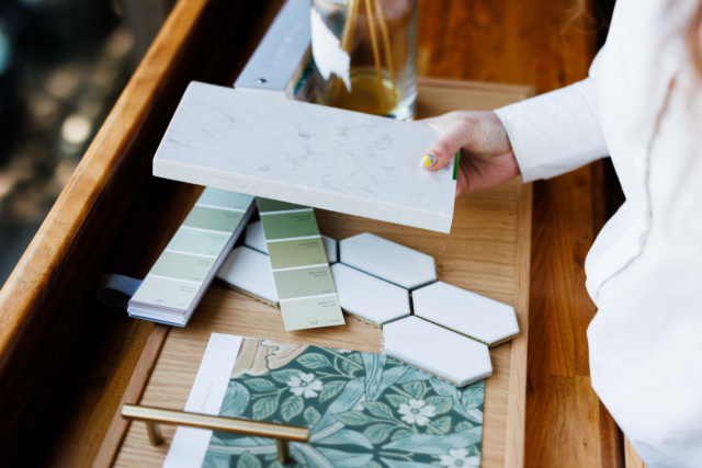 Choosing kitchen floor tiles for your remodel? Learn about durability, material options, style trends and get our expert design tips!