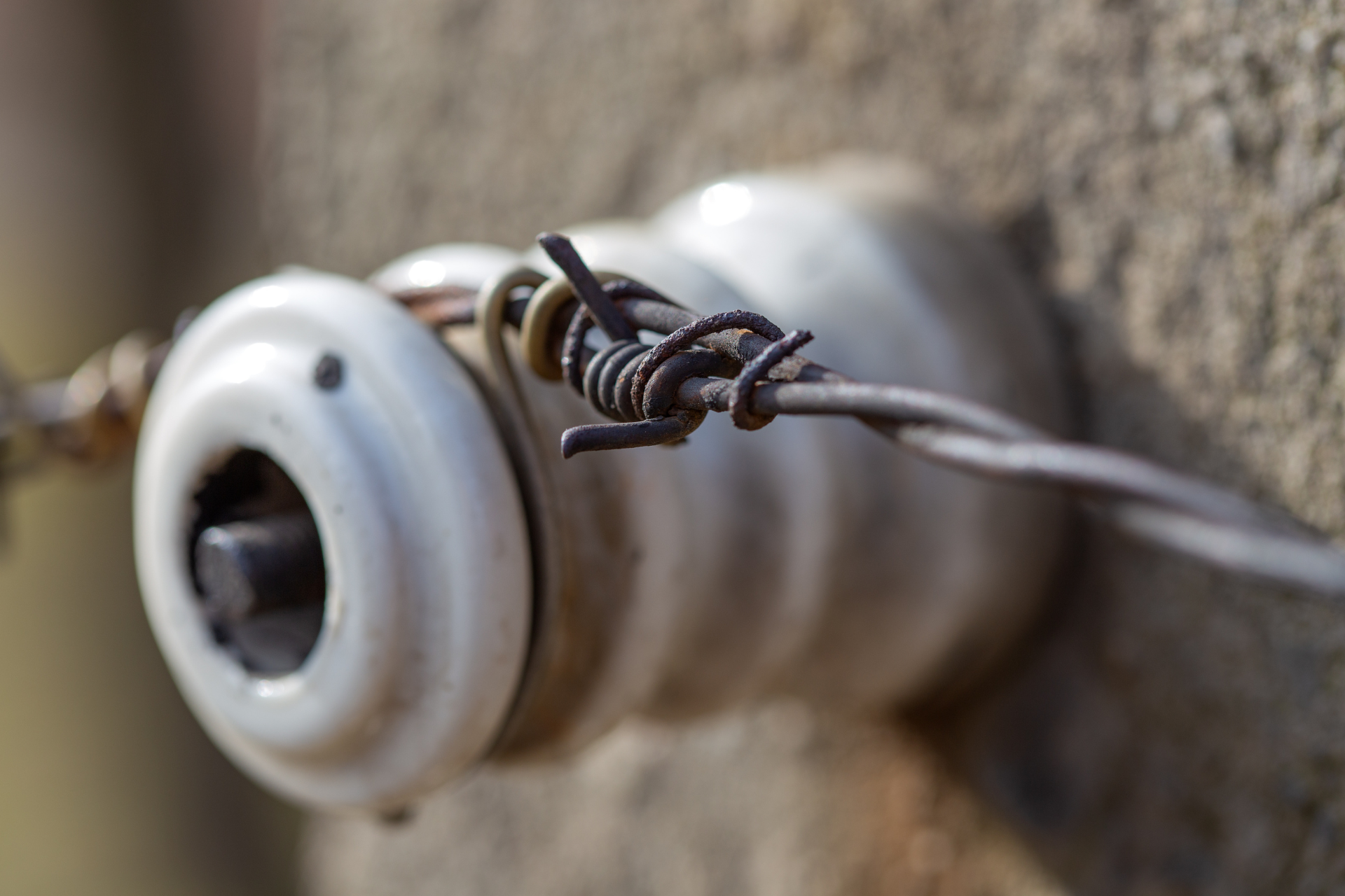 Knob-and-Tube Wiring in Seattle's Older Homes: When It Has to Go 1 Many Seattle homes built before 1950 still have knob-and-tube wiring. Here's what it means for safety, homeowners insurance, and when a remodel is the right time to replace it.
