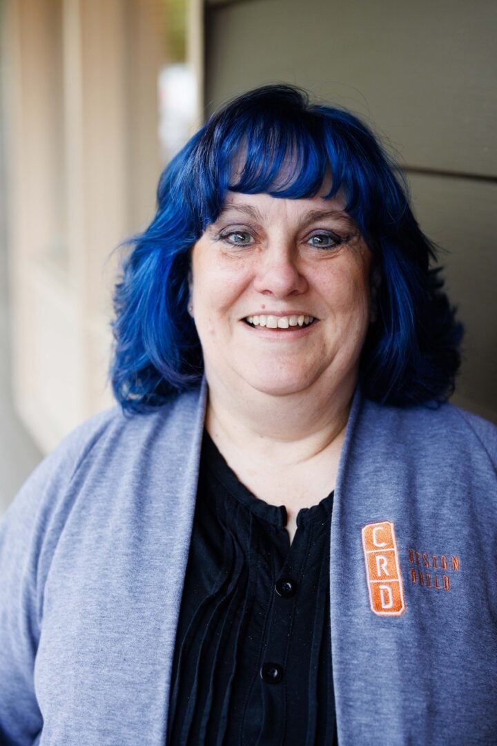 Tammi Spencer, Bookkeeper