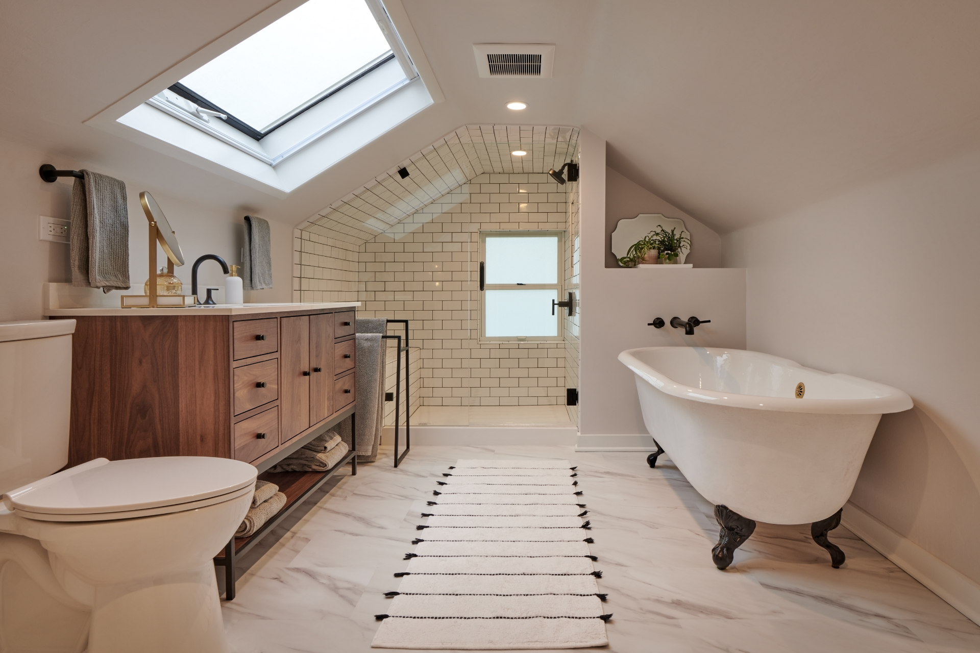 Walk-In Shower Ideas for Your Seattle Bathroom Remodel 4 Walk-in showers are one of the most requested features in Seattle bathroom remodels and for good reason! They feel spa-like, they work well for aging-in-place, and they can transform even a modest bathroom into something special. Learn more!
